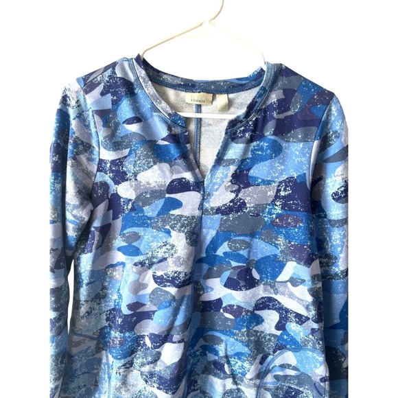 LOGO Lounge Blue Abstract Print Top Size XS Long Sleeves Pockets Athleisure - Picture 5 of 9